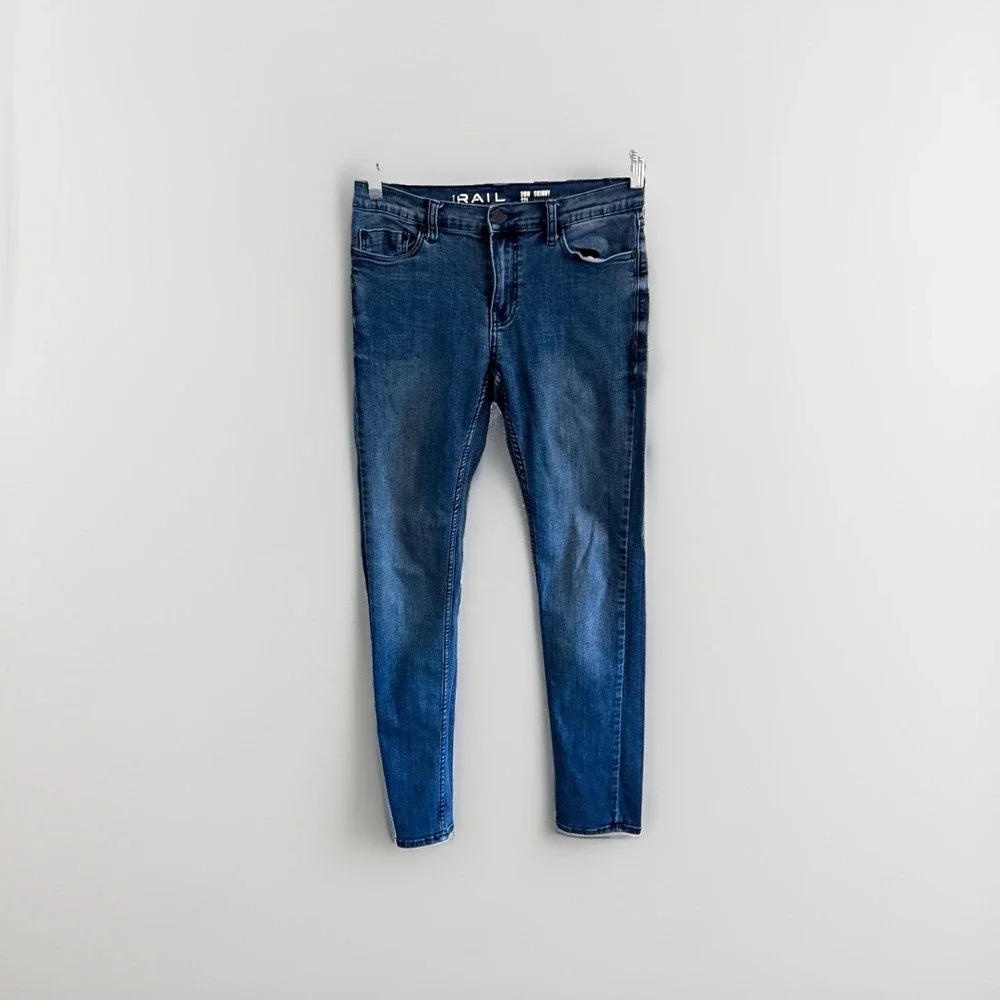 The Rail Skinny Jeans Men's Size 30 Blue Medium Wash Stretch Denim 5-Pocket